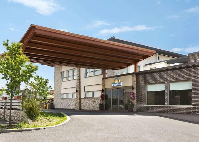 Days Inn By Wyndham EastHotel Montreal